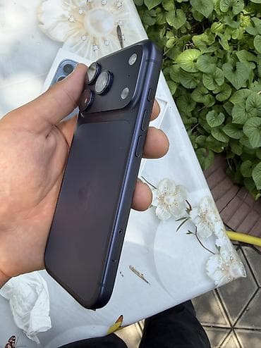 мини iphone 17: IPhone 17 Pro, Б/у, 256 ГБ, Синий, 100 % — 6