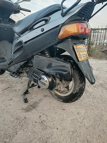 скутер продажа: Тип скутера Suzuki, 125 куб. см, Бензин, Б/у — 5