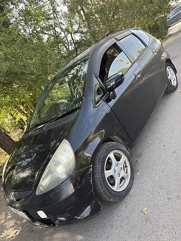 Honda Fit: 2005 г., Вариатор, Бензин, Хэтчбэк — 4