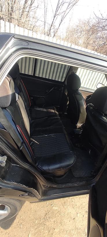 Volkswagen: Volkswagen Vento: 1995 г., 1.8 л, Механика, Седан — 6