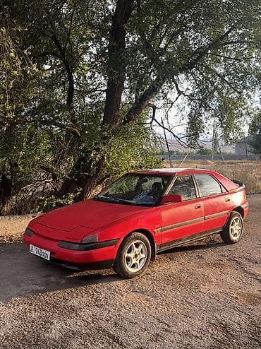 Mazda 323: 1993 г., 1.6 л, Механика, Бензин, Хэтчбэк