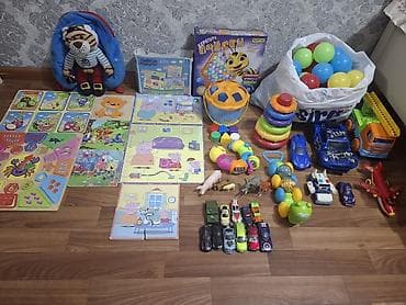 Игрушки: Игрушки-машинки 11шт модельки железо, рюкзак Lcwaikiki пират, сортер — 3