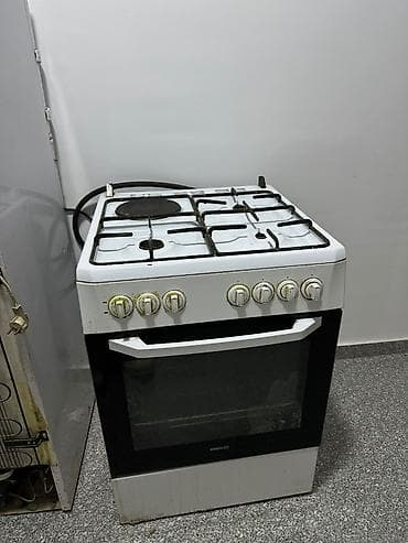 Газо-электрическая плита Beko с духовым шкафом. Характеристики: - — 1