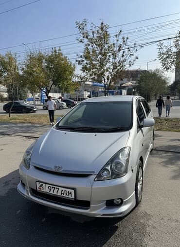 Toyota WISH: 2003 г., 1.7 л, Автомат, Бензиновая, Минивэн