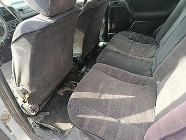 дверные карты венто: Volkswagen Vento: 1993 г., Седан — 3