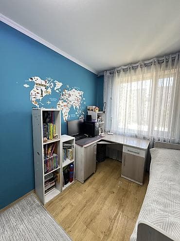 продаю 5 комнатную квартиру: 3 комнаты, 58 м², 104 серия, 3 этаж, Евроремонт — 10