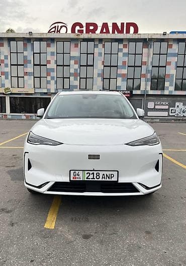 автомаи: Geely Galaxy E5: 2025 г., Автомат, Электромобиль, Кроссовер — 5