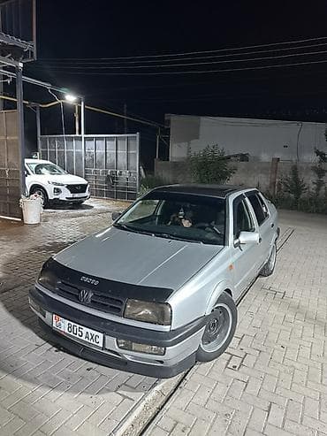 1995: Volkswagen Vento: 1995 г., 1.8 л, Механика, Бензин, Седан — 4
