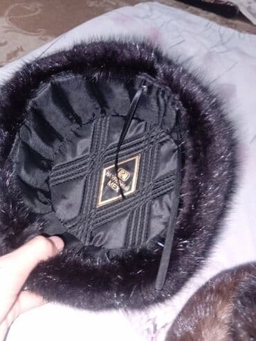 платья на выпускной бишкек: Шапка, С помпоном — 4