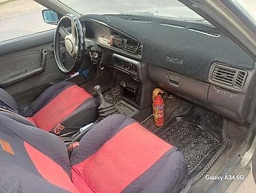 бюджетные авто: Mazda 626: 1989 г., Механика, Газ, Седан — 8