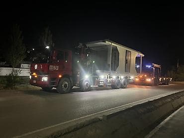 ремонт павильонов: Услуги манипулятора и перевозки негабарита - Бортовой тягач с — 3