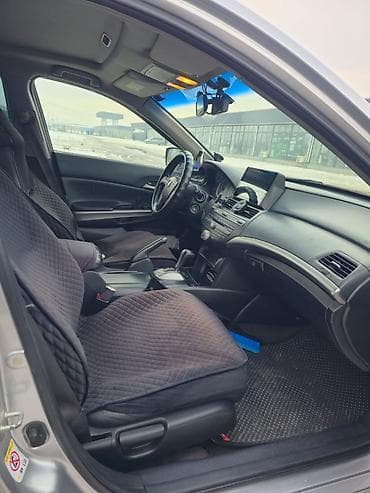 авто 500000: Honda Accord: 2010 г., 2.4 л, Автомат, Бензин, Седан — 10