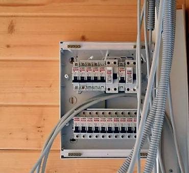 Электрики: Профессиональный монтаж электрики “под ключ” в квартирах, домах и — 6