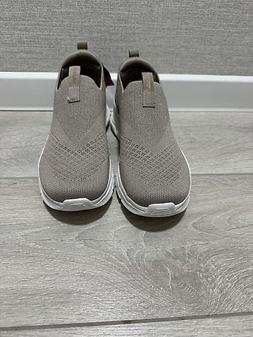 stan smith: Кроссовки, 39, Skechers, Новый, цвет - Бежевый, Самовывоз — 2