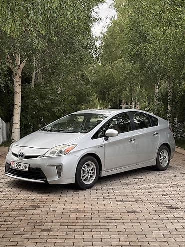 Toyota Prius: 2015 г., 1.8 л, Вариатор, Гибрид, Хэтчбэк