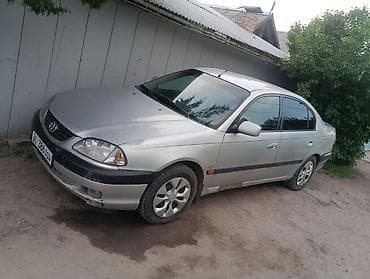 Транспорт: Toyota Avensis: 2001 г., 0.2 - engine capacity л, Кол менен иштөөчү, Дизель, Седан — 2