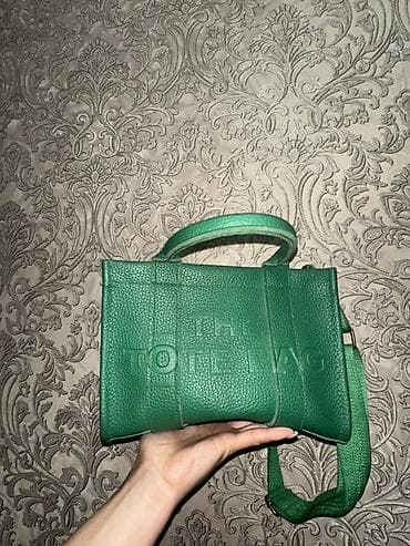 изумруды: Зелёная сумка-тоут The Tote Bag - Формат: компактная прямоугольная — 4