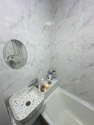 рядом квартира: 1 комната, Бытовая техника — 8