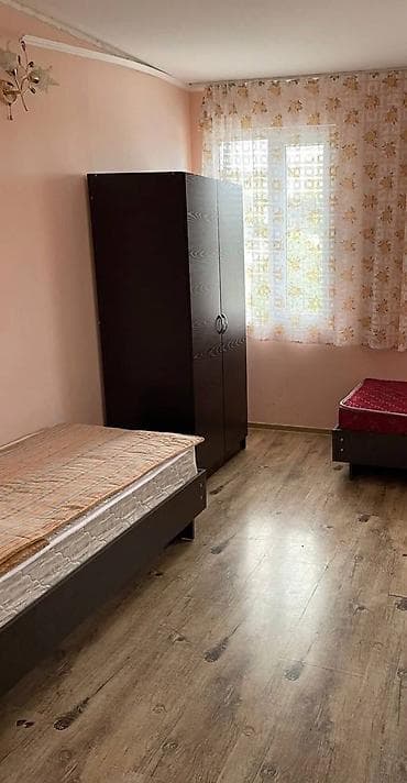 киоск цена: Продается гостевой дом в Чолпон-Ате 📐 площадь участка: - 10 соток — 4