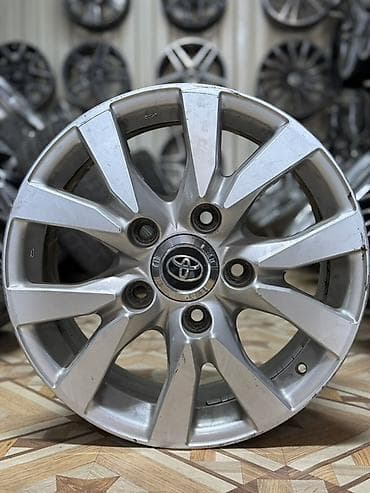 7 5j: Литые Диски R 18 Toyota, Комплект, отверстий - 5, Б/у — 1