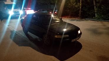 Унаа: Mazda 626: 1995 г., 1.8 л, Кол менен иштөөчү, Бензин, Седан — 3