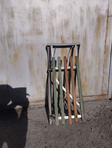 Ботинки для сноуборда: Детские санки двое советских санок,одни алюминиевые,другие — 2