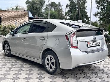 Toyota Prius: 2012 г., 1.8 л, Робот, Гибрид, Седан — 6