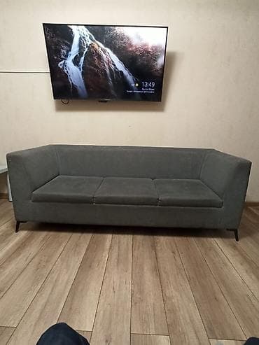 small table: Прямой диван — 3