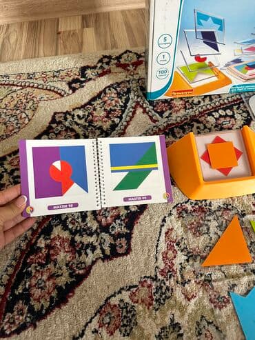 пистолет стреляет орбизами: Автокресло, цвет - Голубой, Б/у — 4