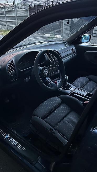 BMW 3 series: 1994 г., 2.5 л, Кол менен иштөөчү, Бензин, Седан — 5