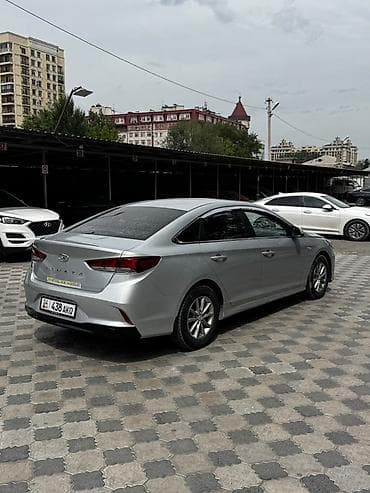 Hyundai Sonata: 2018 г., 2 л, Автомат, Бензин, Седан — 2
