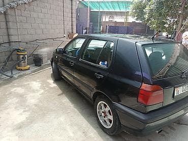 geely automobile: Volkswagen Golf: 1995 г., 1.6 л, Механика, Бензин, Хэтчбэк — 5
