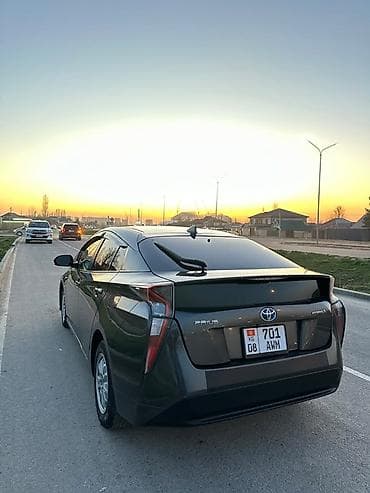 kia topic: Toyota Prius: 2016 г., 1.8 л, Автомат, Гибрид, Хэтчбэк — 4