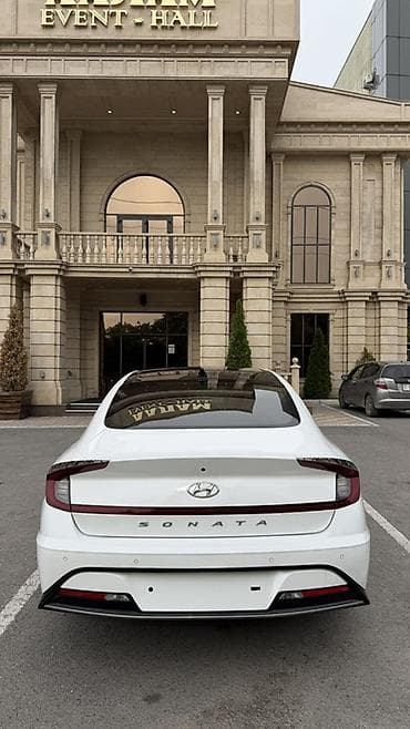 Продажа авто: Hyundai Sonata: 2020 г., 2 л, Автомат, Бензин, Седан — 3