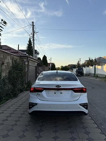 Транспорт: Kia K3: 2020 г., Седан — 4