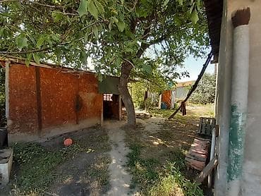 Продажа домов: 🏡 Продаётся земельный участок площадью 10 соток с домом на главной — 5