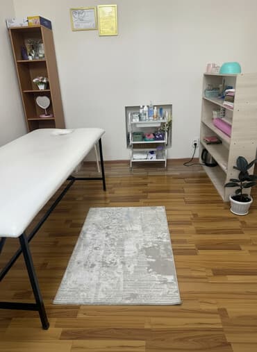 домики в горах ала арча: Сдаю Кабинет в салоне, 20 м², Для бровиста, Для визажиста, Для лешмейкера — 1