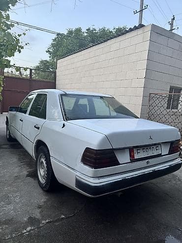 camry 80: Mercedes-Benz W124: 1992 г., 3 л, Автомат, Дизель, Седан — 5