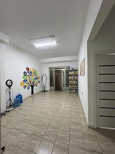 СДАЁТСЯ ПОМЕЩЕНИЕ С НОВЫМ РЕМОНТОМ 📍 11-й микрорайон 📐 Площадь: 80 м² — 2