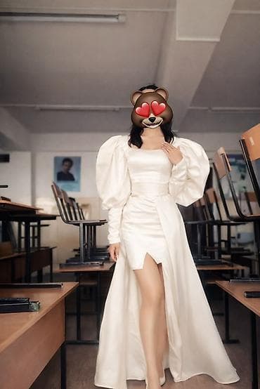 Платье вечернее/торжественное в кремово-белом цвете. - Силуэт