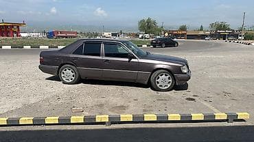 е 190: Mercedes-Benz W124: 1993 г., 2.2 л, Механика, Бензин, Седан — 3