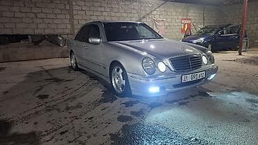 v class: Mercedes-Benz E-Class: 2000 г., 2.8 л, Автомат, Бензин, Седан — 4