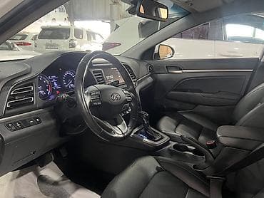 Hyundai: Hyundai Avante: 2019 г., 1.6 л, Автомат, Бензин, Седан — 2