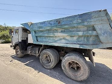 камазовский кузов: Самосвал КАМАЗ 6x4 - Конфигурация: трехосный, привод 6x4. - Кузов — 2