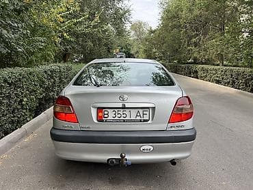 corolla e120: Toyota Avensis: 2002 г., 1.8 л, Механика, Бензин, Хэтчбэк — 1