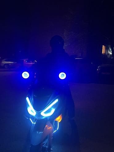 e30 е30: Скутер/макси-скутер спортивного стиля, серый цвет с черным ветровым — 2