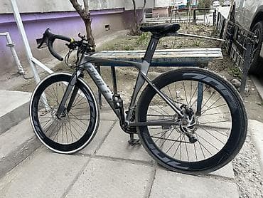 карбоновая вилка: Аэродинамический шоссейный велосипед с дисковыми тормозами - Рама и — 7