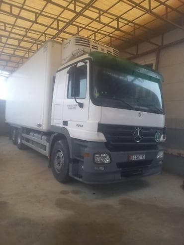 Грузовик, Mercedes-Benz