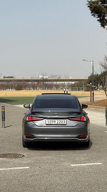 Lexus: Lexus ES: 2019 г., 2.5 л, Вариатор, Гибрид, Седан — 6