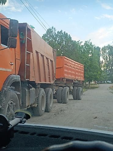 Самосвал с прицепом-зерновозом Описание: - Тягач КАМАЗ оранжевого — 9